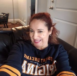 Meet your Posher, Ana